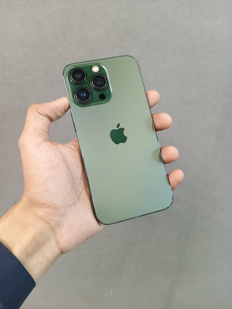 Apple iPhone 13 Pro 0
