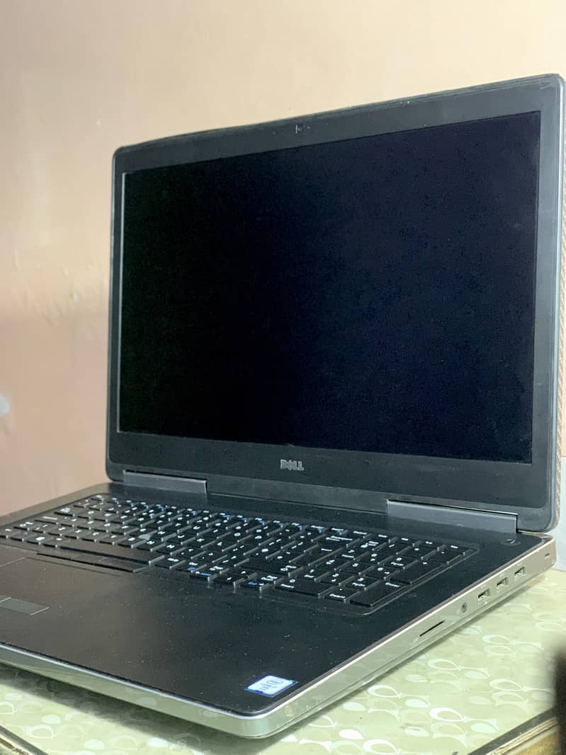 Dell precision 7720 0