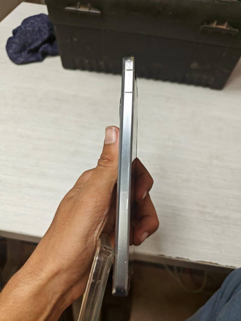 Asus ROG  7 6