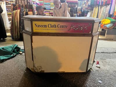 Cash counter For Sale