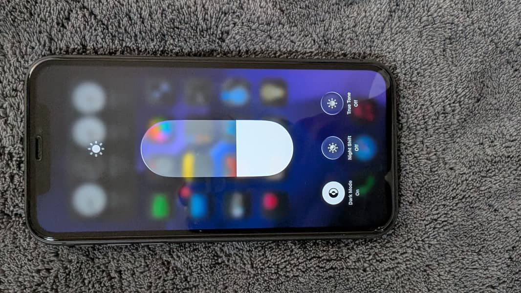 Apple iPhone 11 8