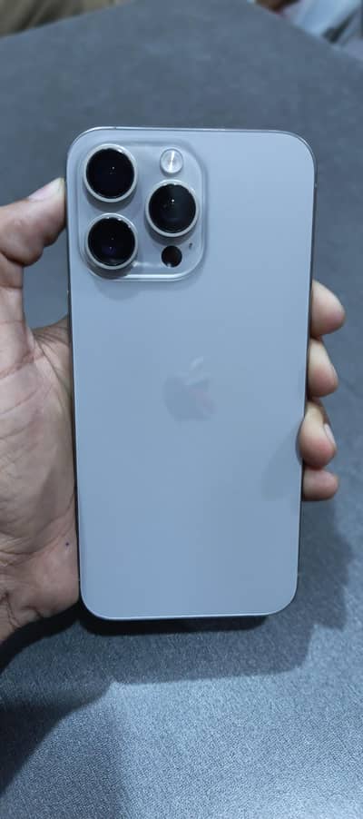 Apple iPhone 15 Pro Max