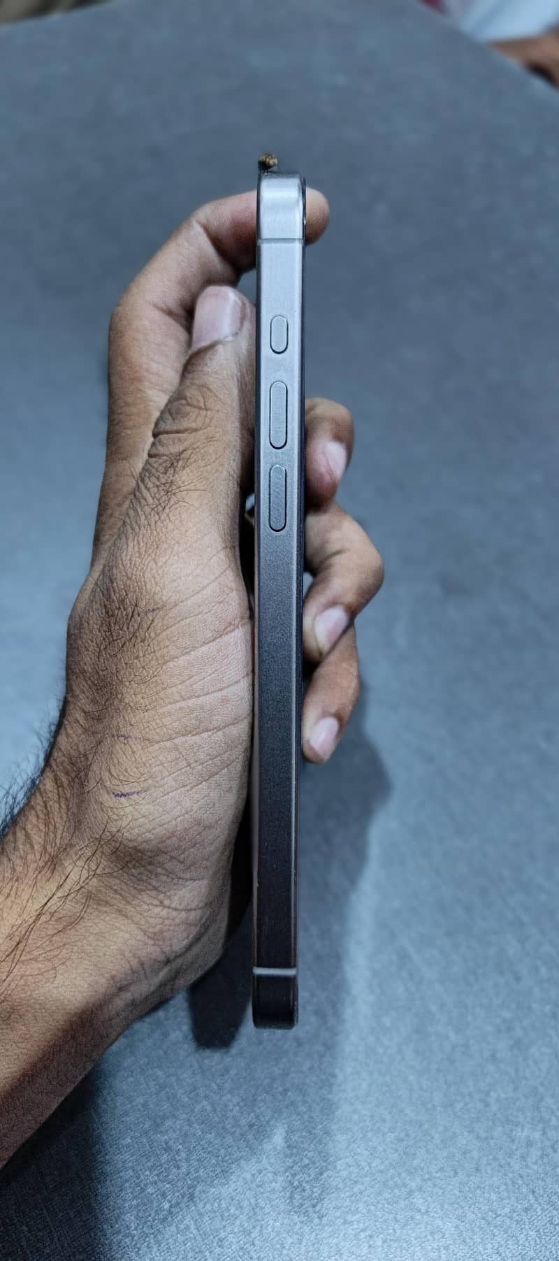 Apple iPhone 15 Pro Max 3