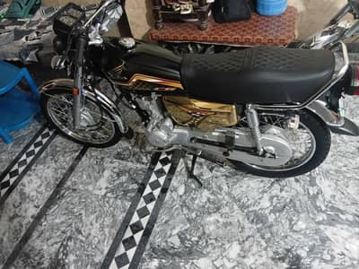 brand new motorcycle total 10000 Chala Hua Hai new condition