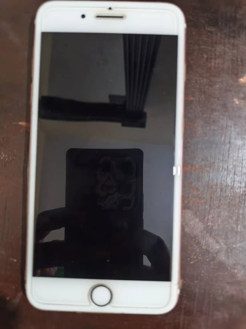 Apple iPhone 7 Plus 3