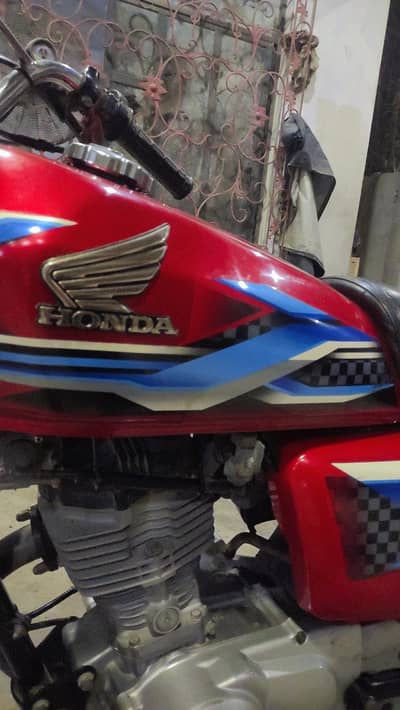 bhtreen condition full geniune bike hai