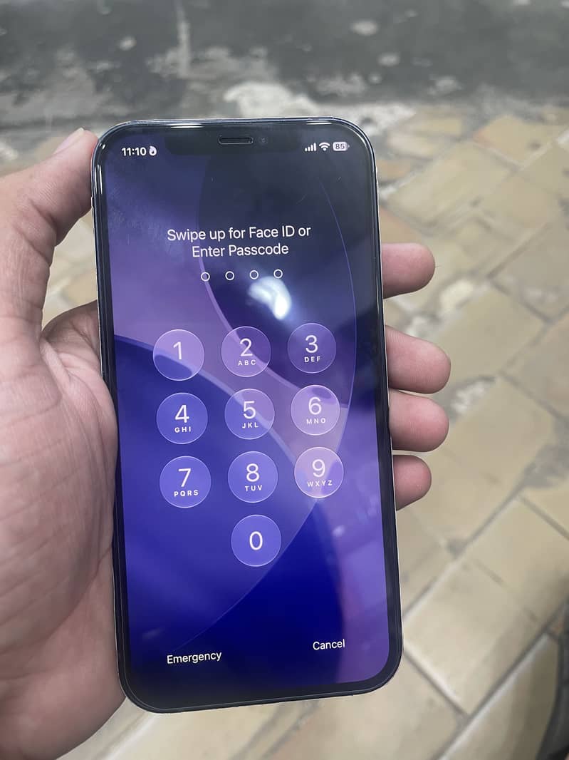 Apple iPhone 12 0