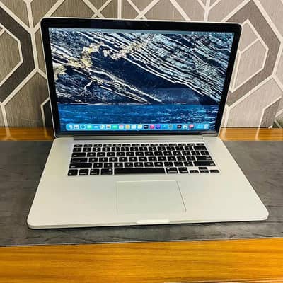 MacBook Pro Core i7 With GT 750M with 2GB of GDDR5  16GB RAM