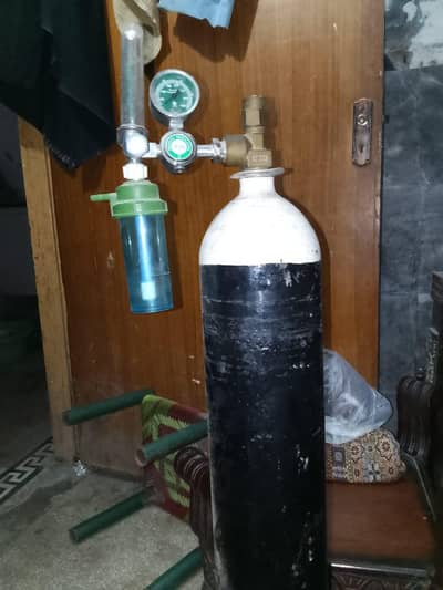 Oxygen Cylinder