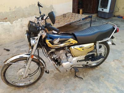 Honda cg 125 gold edition