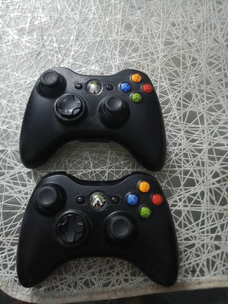 Xbox 360 Wireless Controller Pair 0