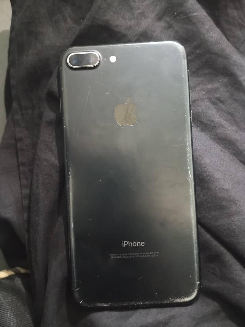 Apple iPhone 7 Plus 2