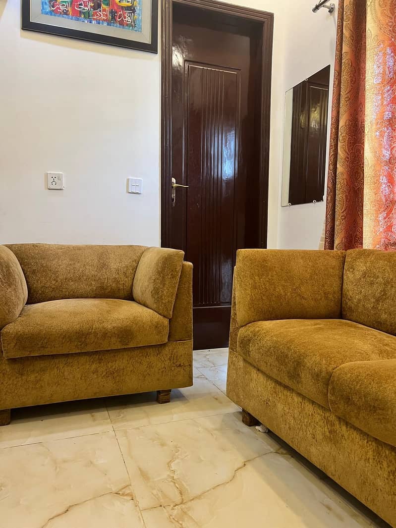 Brand new sofa set 4