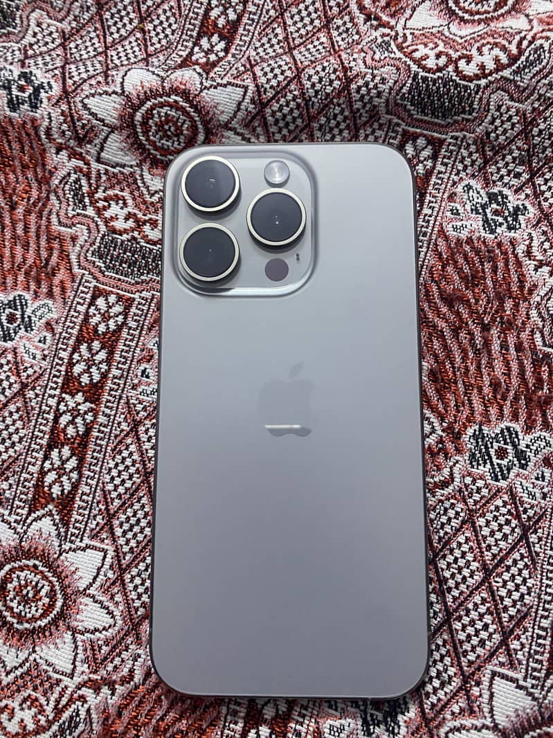 Apple iPhone 15 Pro 1