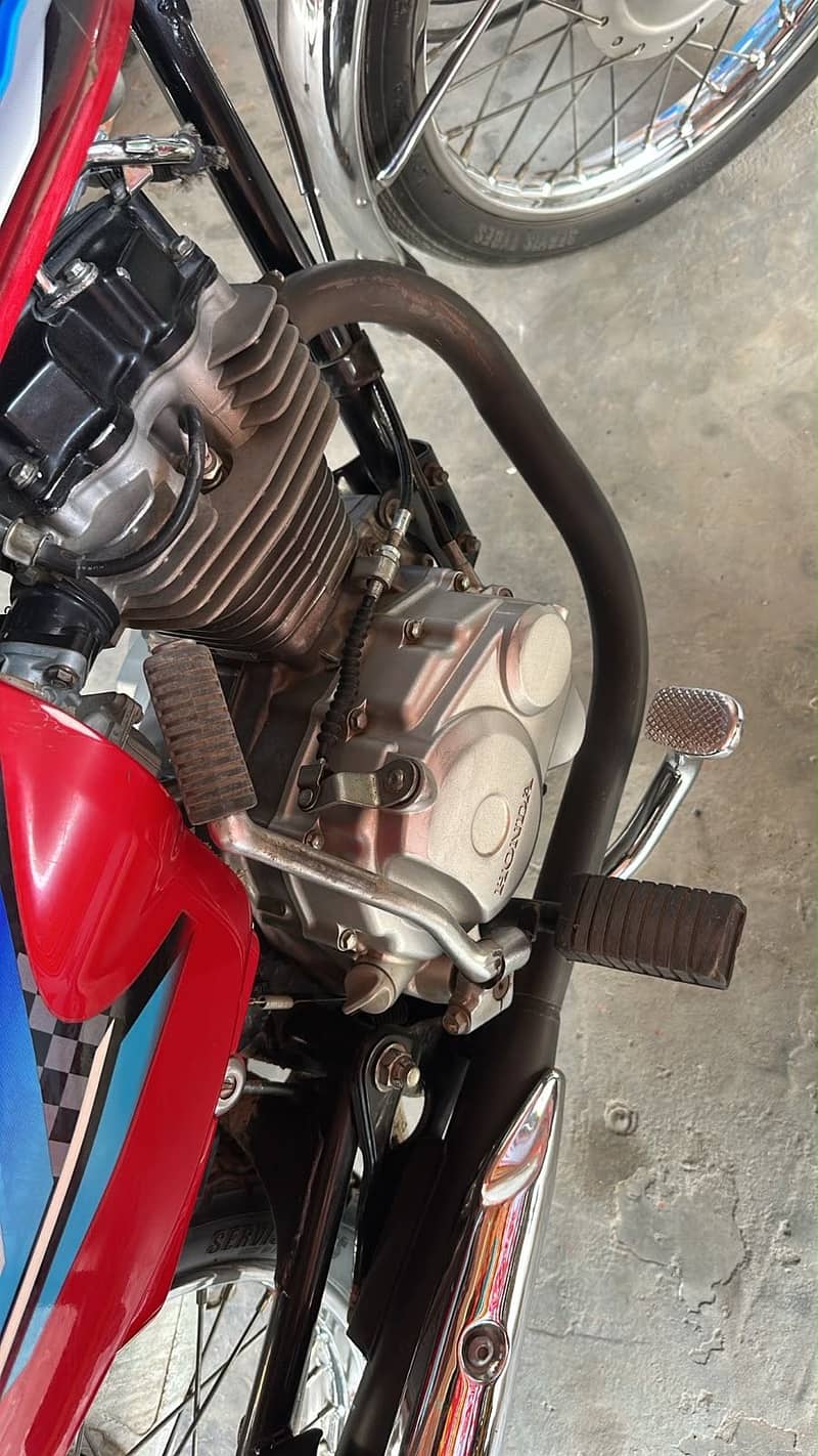Honda CG125 new condition 1