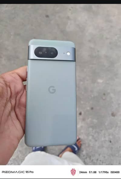 Google Pixel 8