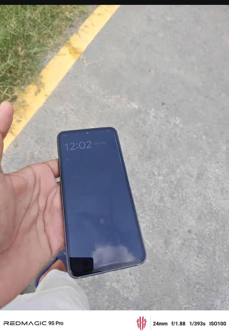 Google Pixel 8 5