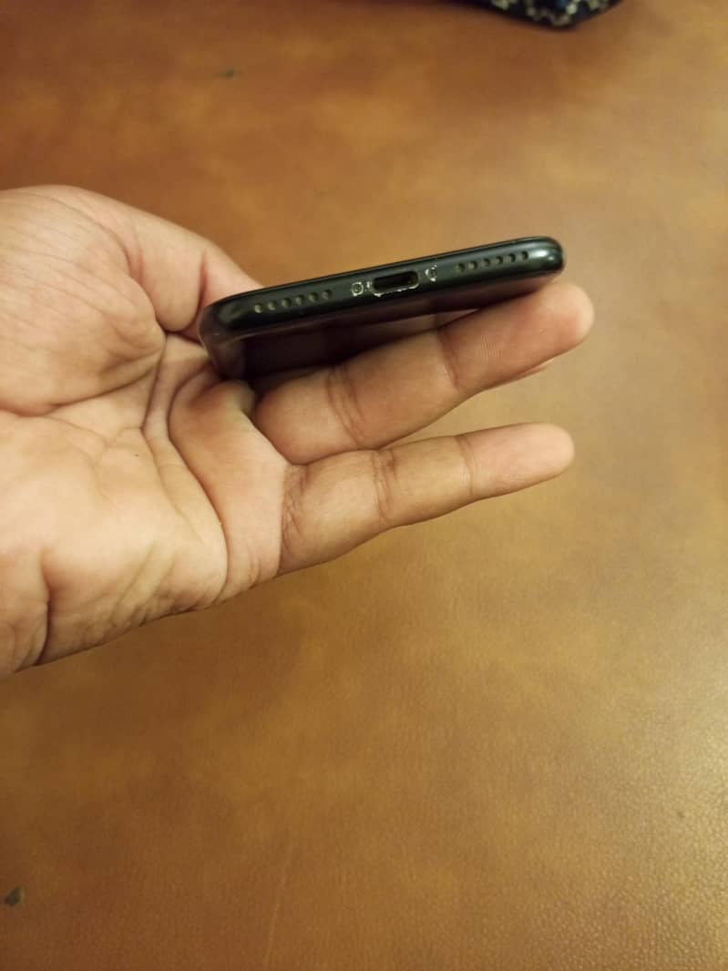 Apple iPhone SE3 2
