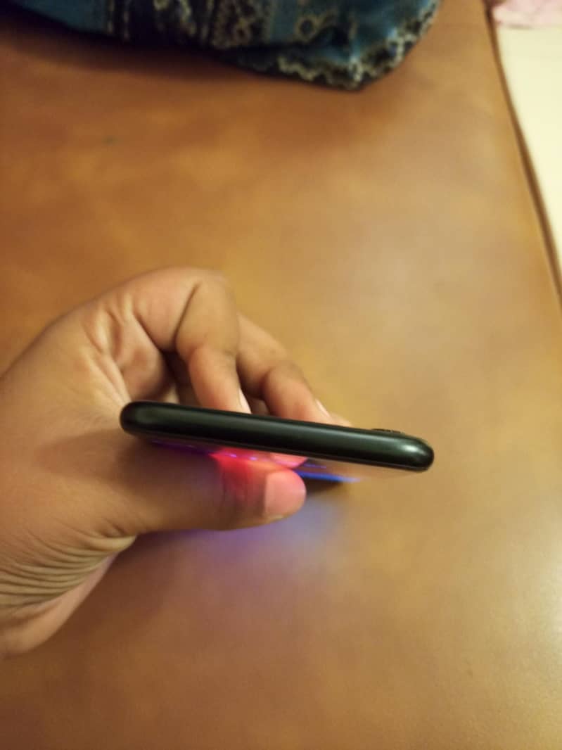 Apple iPhone SE3 5