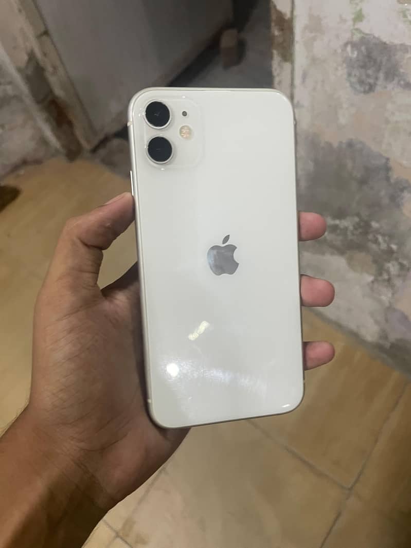 Apple iPhone 11 0