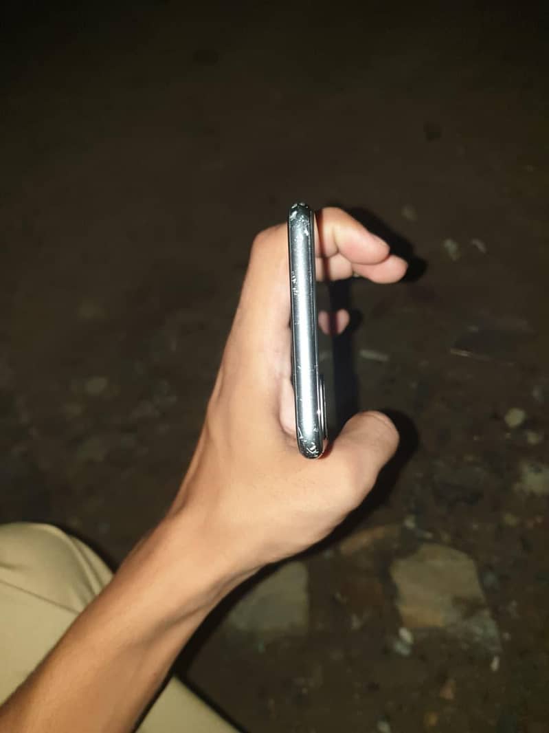 Apple iPhone 8 Plus 2