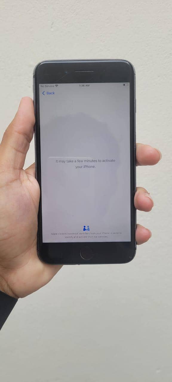 Apple iPhone 8 Plus 4