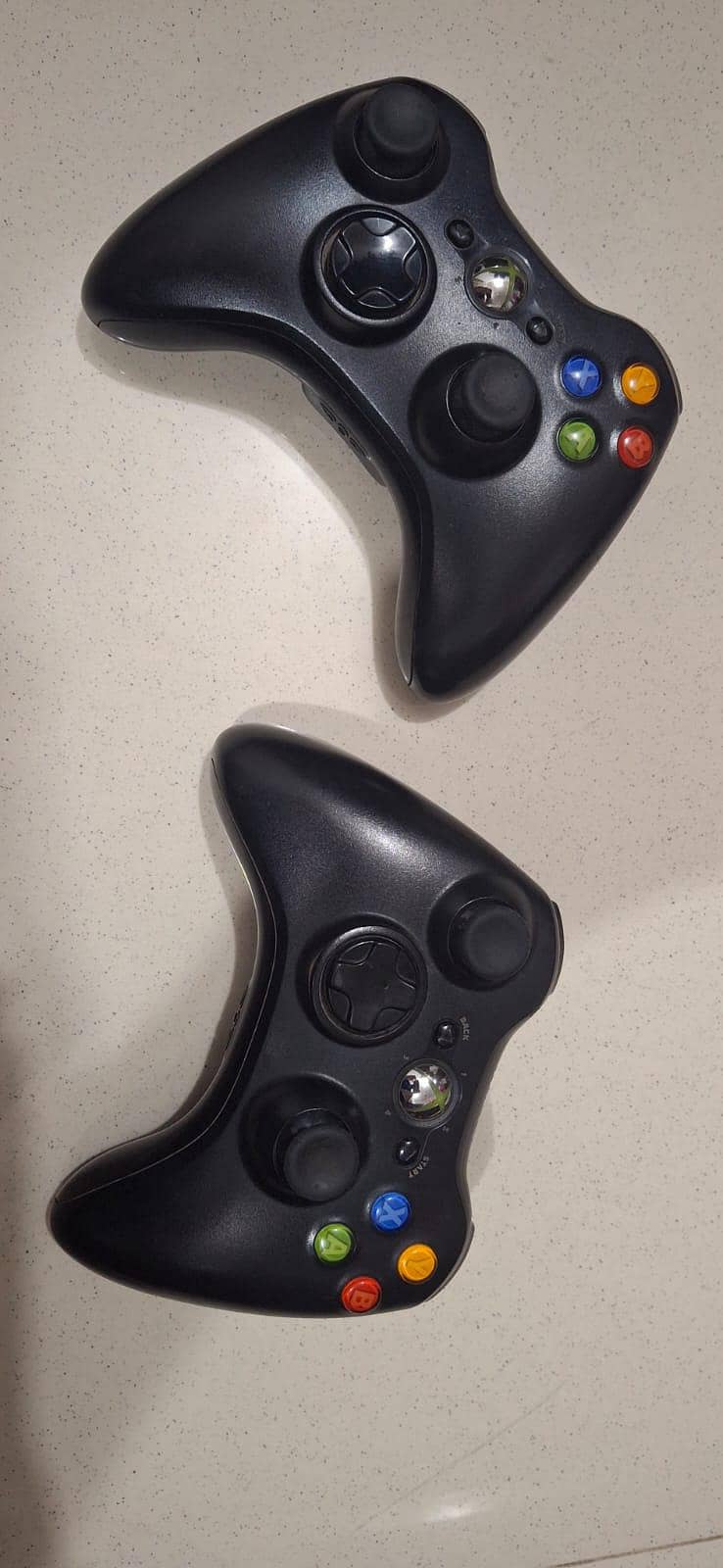 Xbox 360 with 2 wireless consoler 5