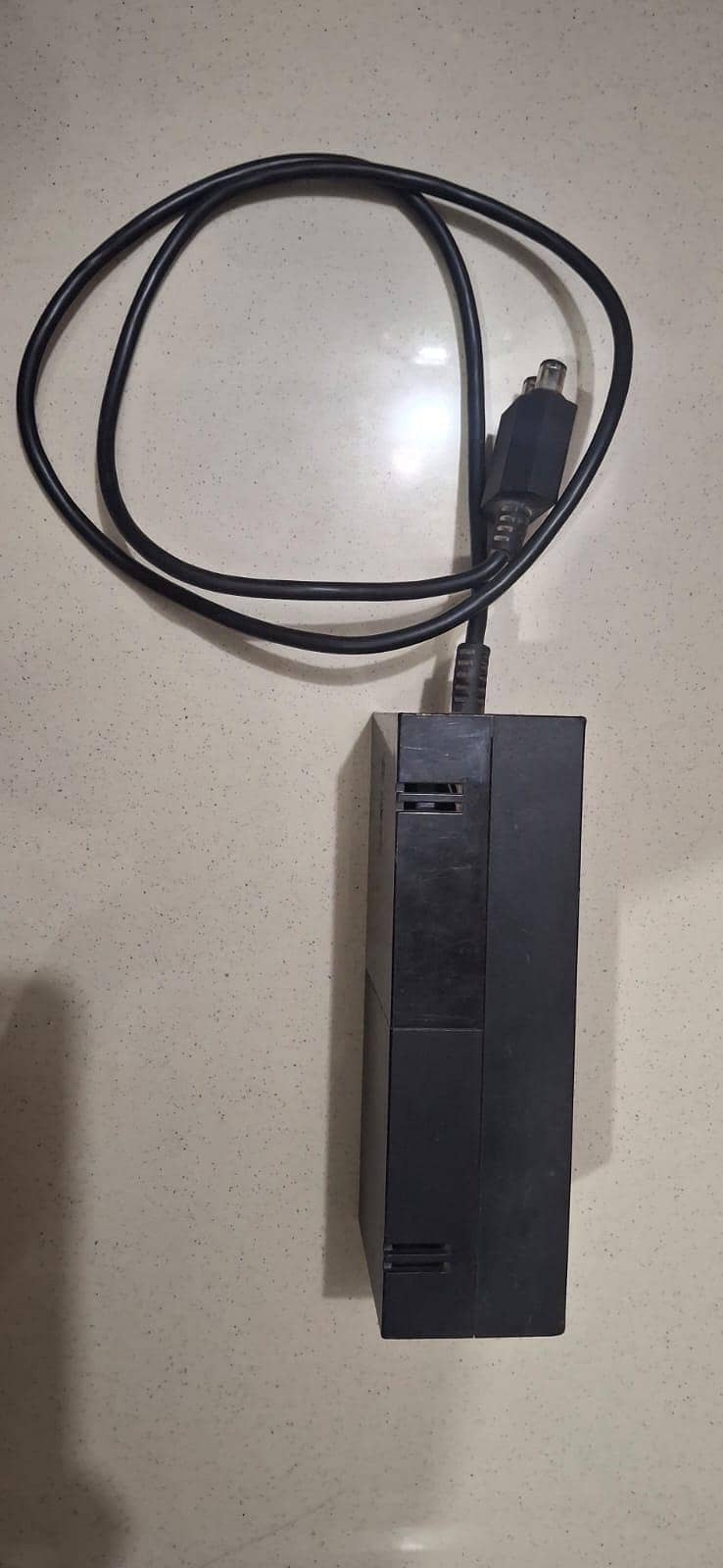 Xbox 360 with 2 wireless consoler 7
