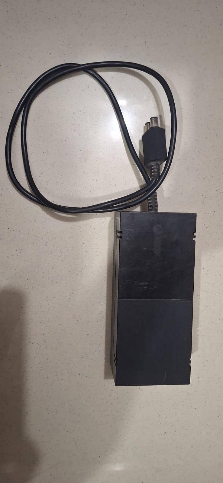 Xbox 360 with 2 wireless consoler 14