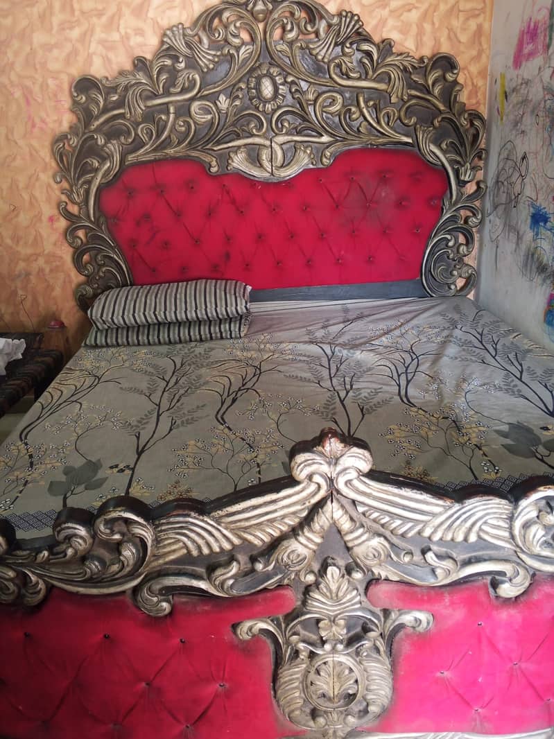 Wooden Bed Dressing sett 1