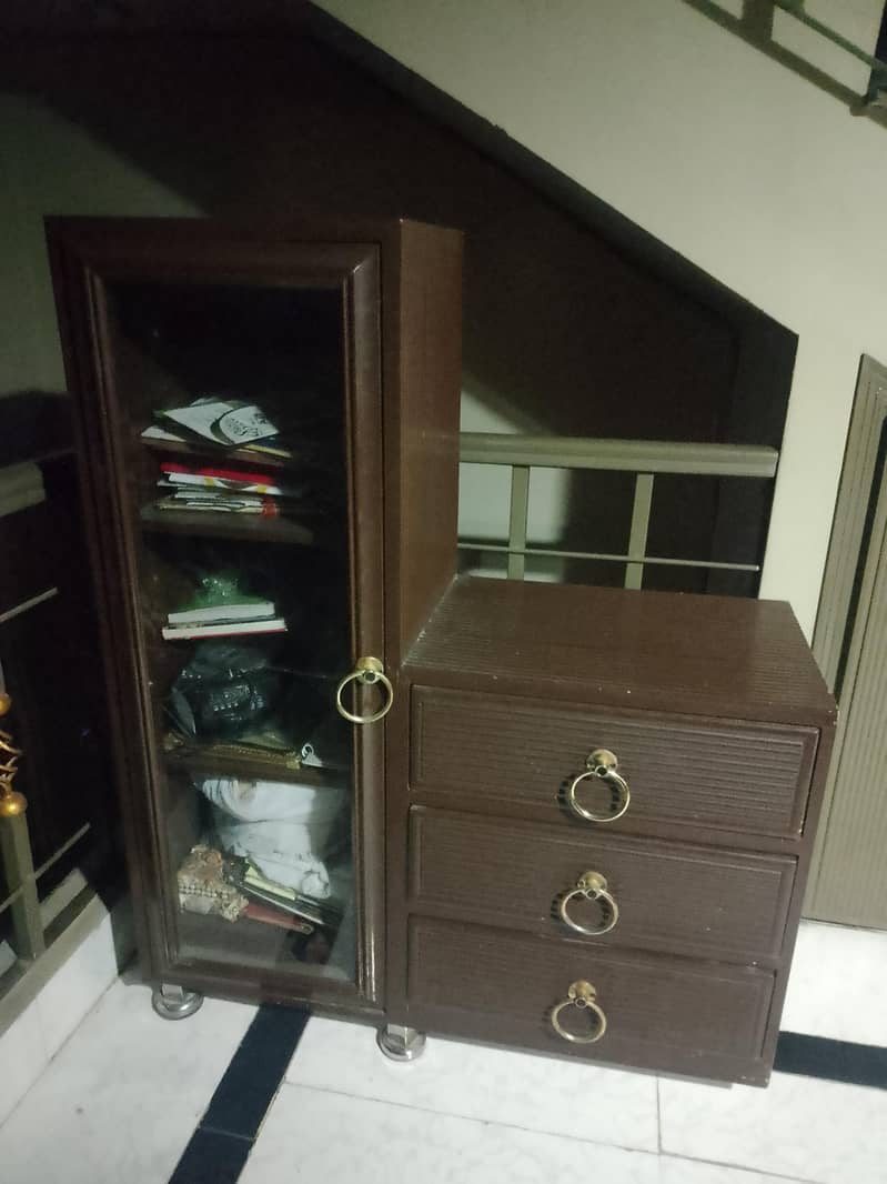 book shelves 0