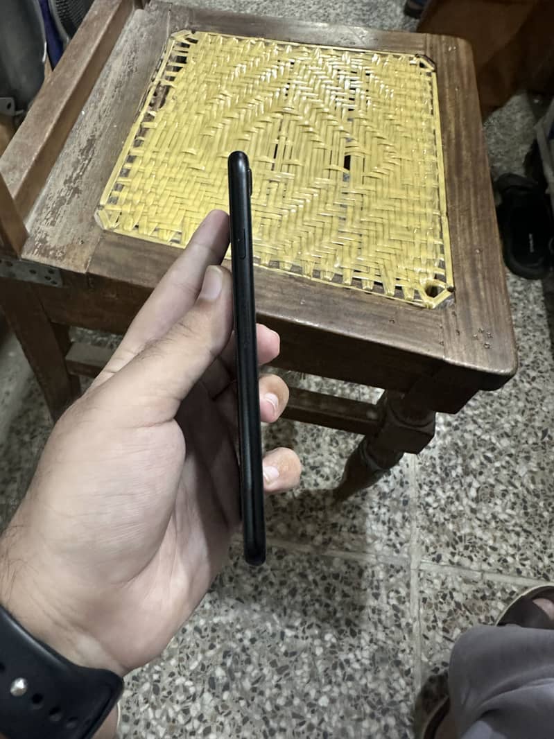 Apple iPhone SE 2