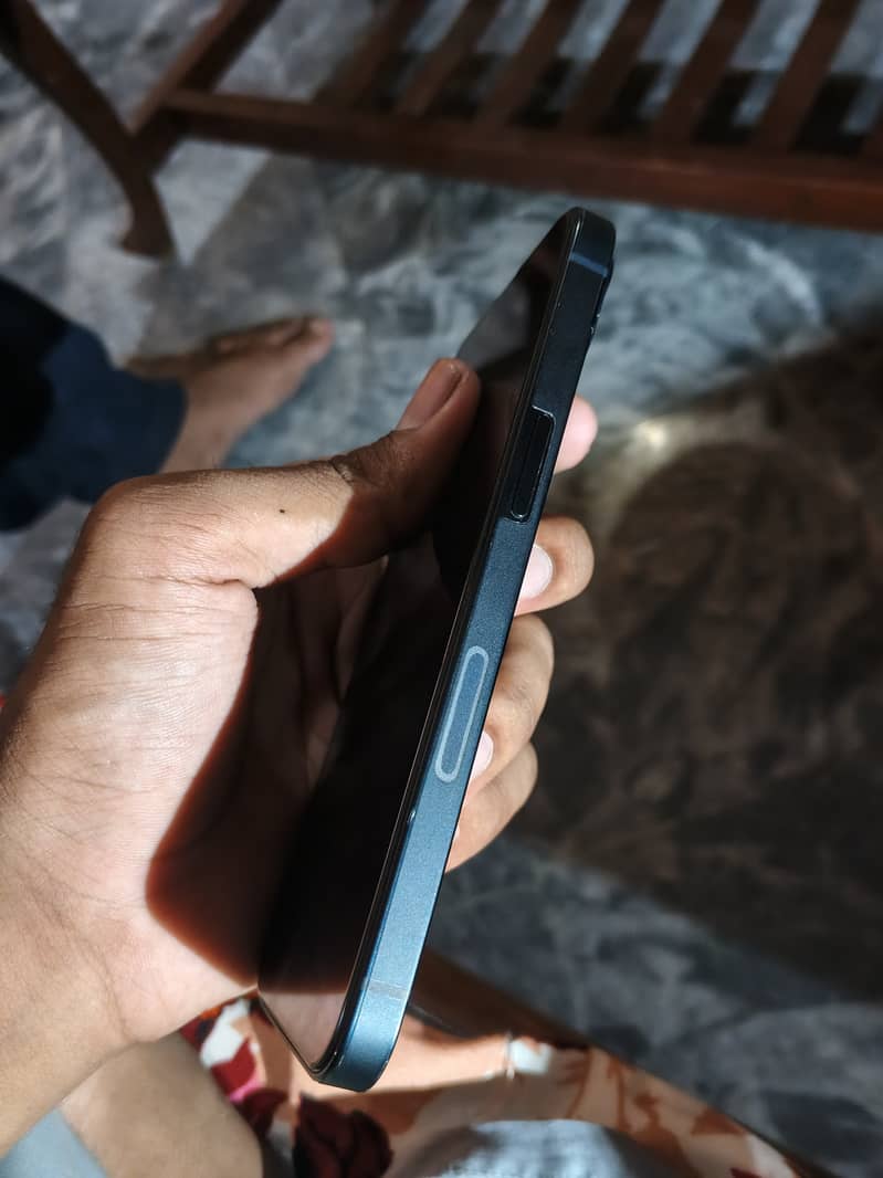 iPhone 13 jv 4