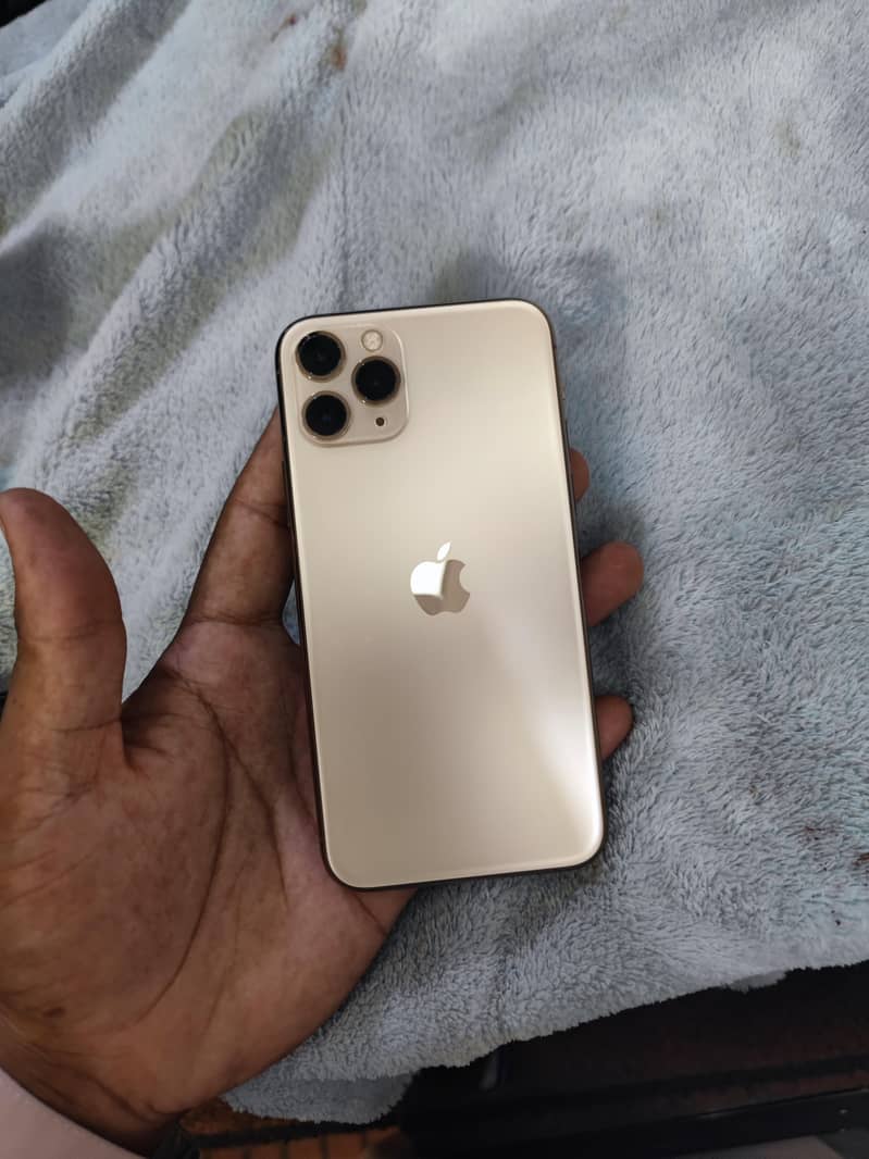 Apple iPhone 11 Pro 1