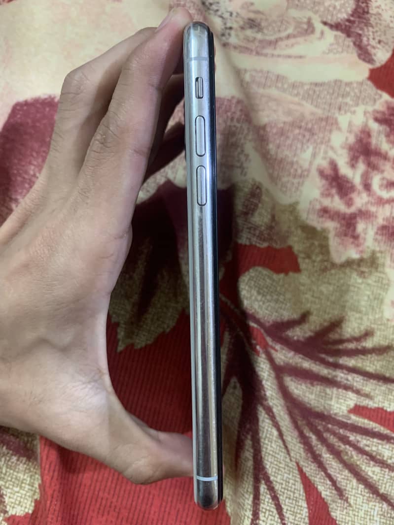 Apple iPhone X 1