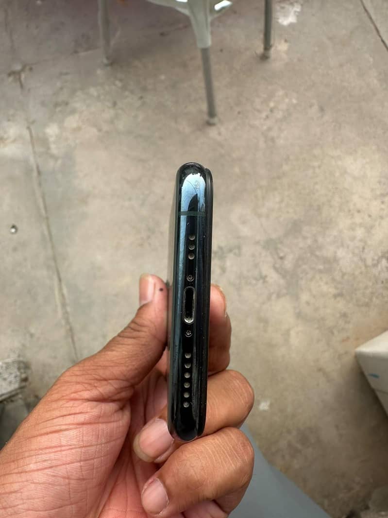 Apple iPhone 11 Pro 5
