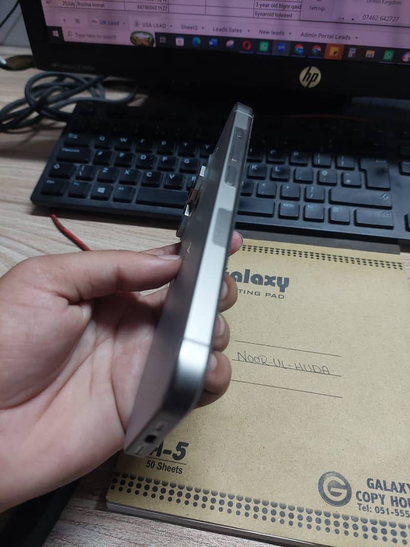 Apple iPhone 15 Pro 3
