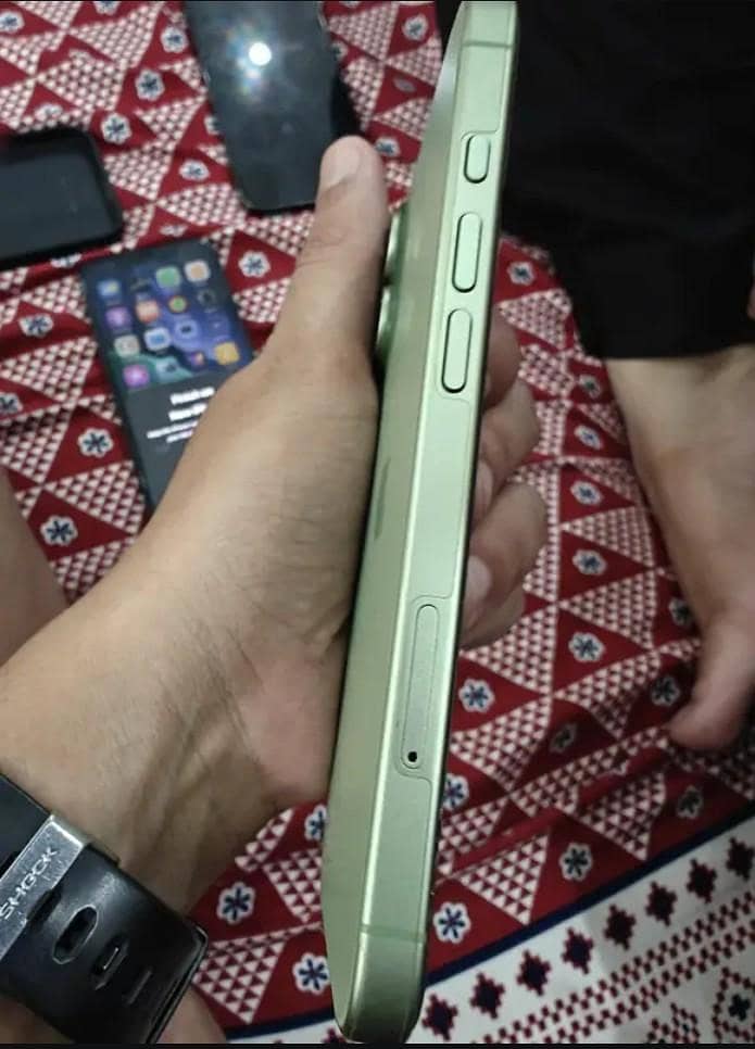 Apple iPhone 17 1