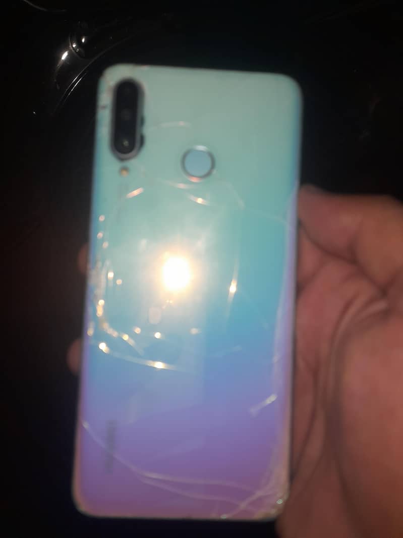 Huawei P30 Lite 0