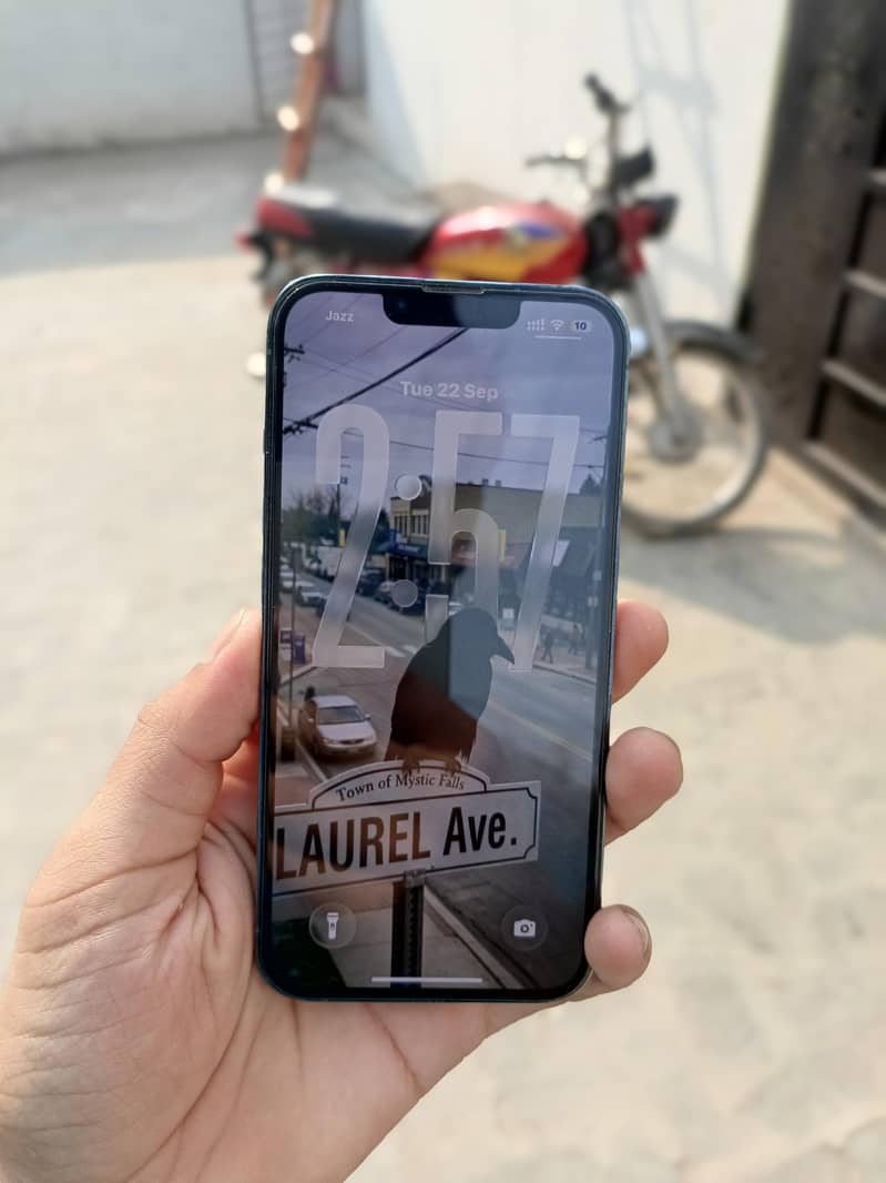 Apple iPhone 13 Pro 2