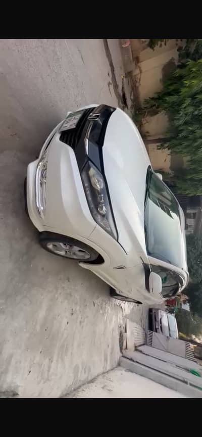 Honda Vezel 2016