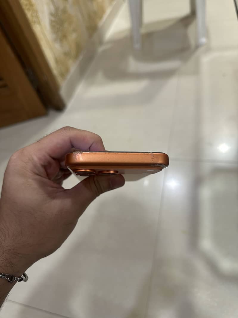 Apple iPhone 17 Pro Max 5