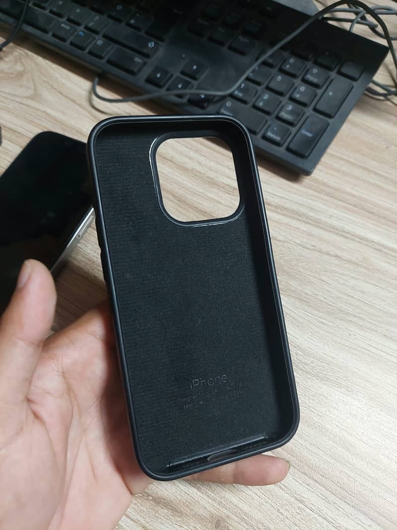 Apple iPhone 15 Pro 5