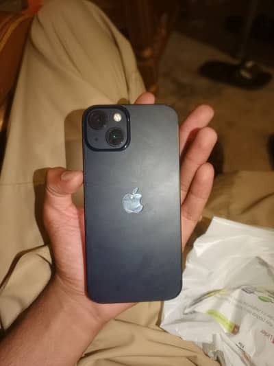 Apple iPhone 13