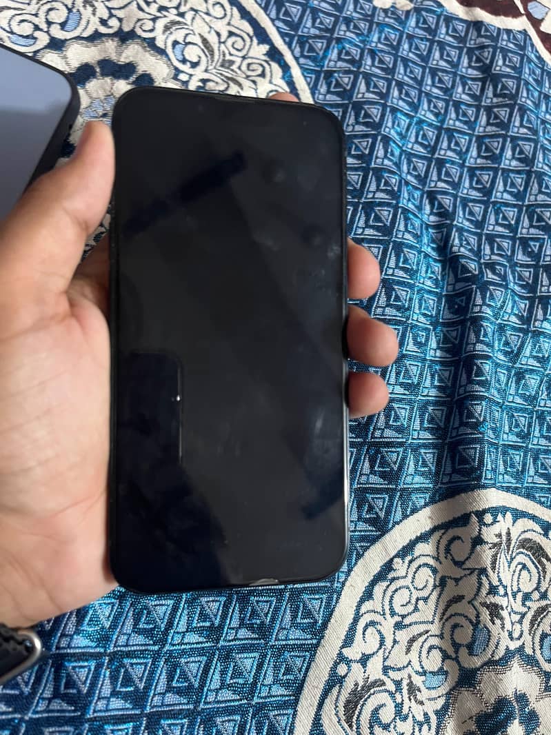 Apple iPhone 13 3