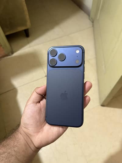 iPhone 17 pro max 256 gb non pta factory unlocked read ad please