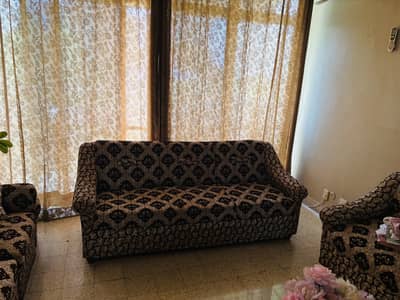8-Seater Elegant Drawing Room Set – Excellent Condition