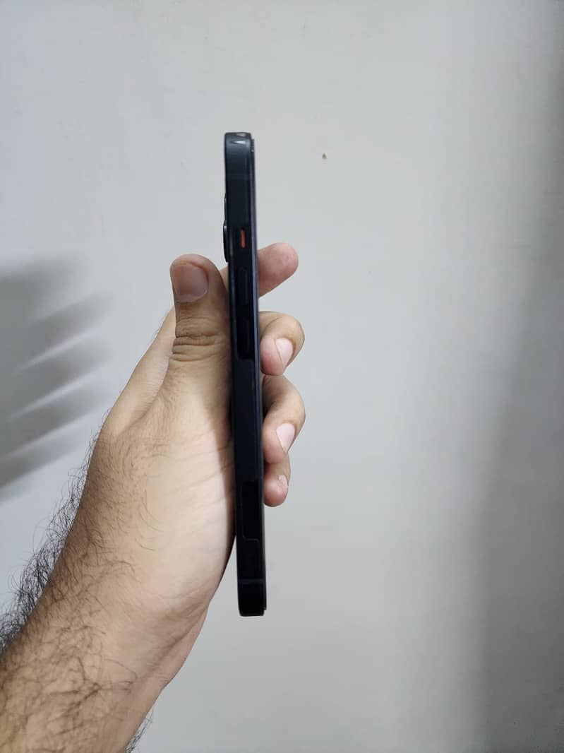 Apple iPhone 14 5