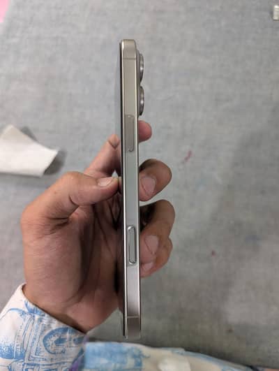 Apple iPhone 16 Pro Max