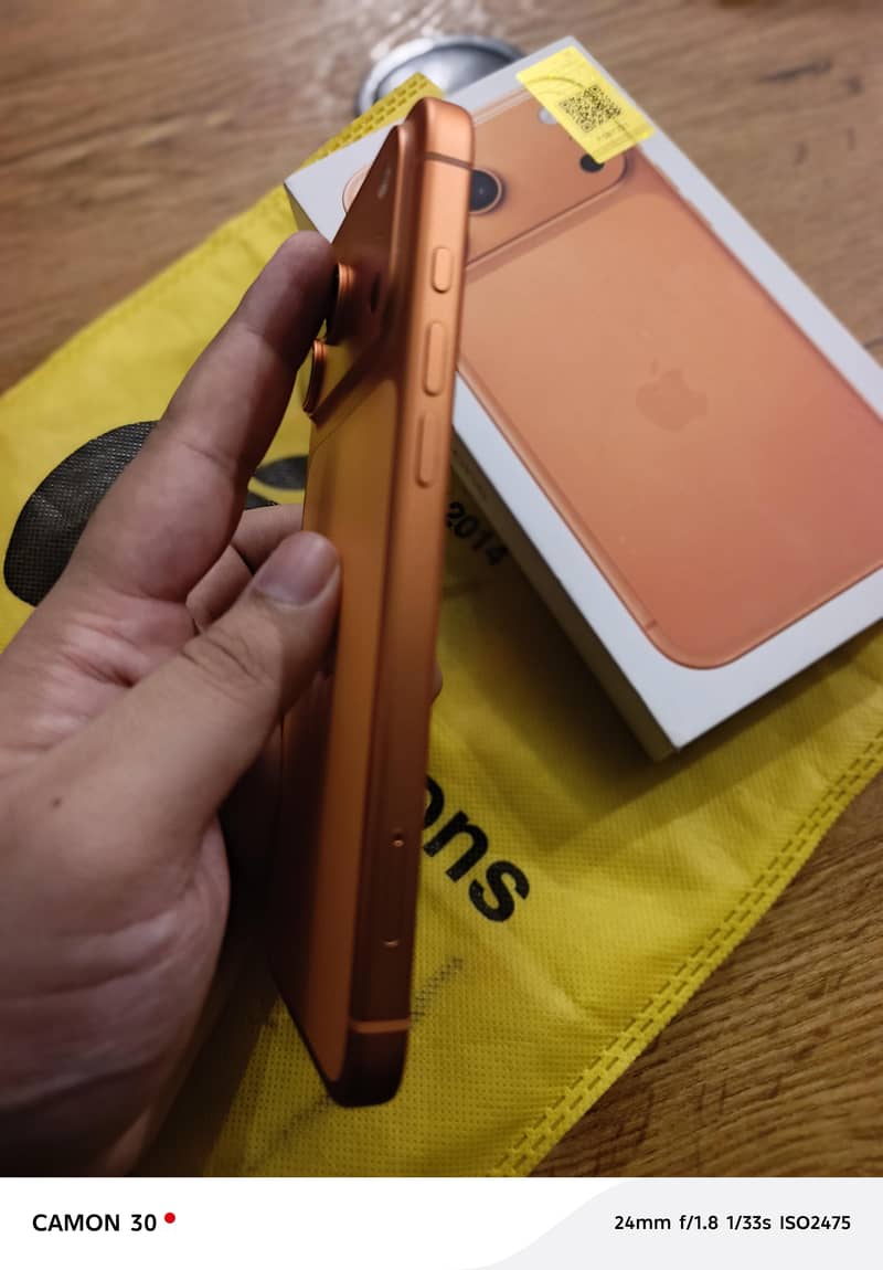 Apple iPhone 17 Pro Max 2